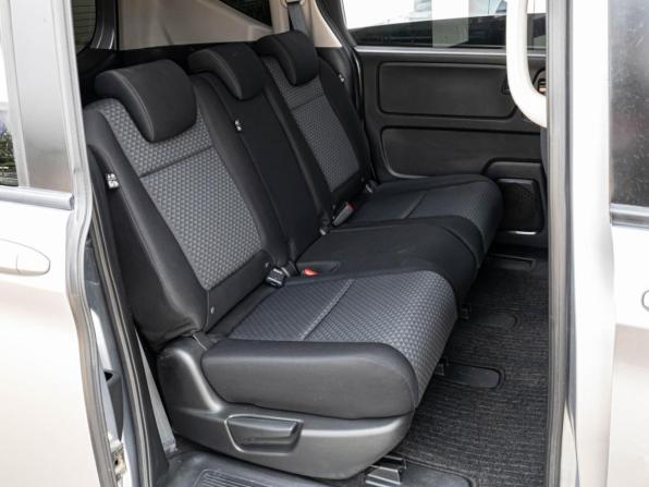 Honda Freed II с пробегом 2017 года, цена 1 330 000 рублей, 178882 км, компактвэн, Автокод Объявления