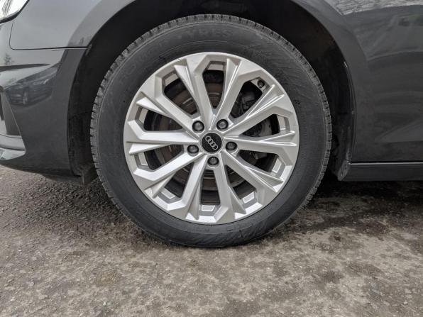 Audi A4 V (B9) Рестайлинг с пробегом 2022 года, цена 3 750 000 рублей, 44761 км, седан, Автокод Объявления