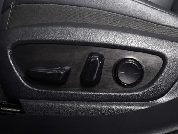 Lexus ES VII с пробегом 2019 года, цена 4 184 995 рублей, 64445 км, седан, Автокод Объявления
