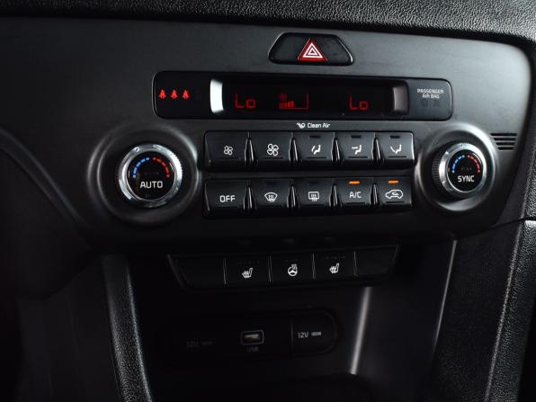 Kia Sportage IV Рестайлинг с пробегом 2018 года, цена 2 099 999 рублей, 83640 км, внедорожник, Автокод Объявления