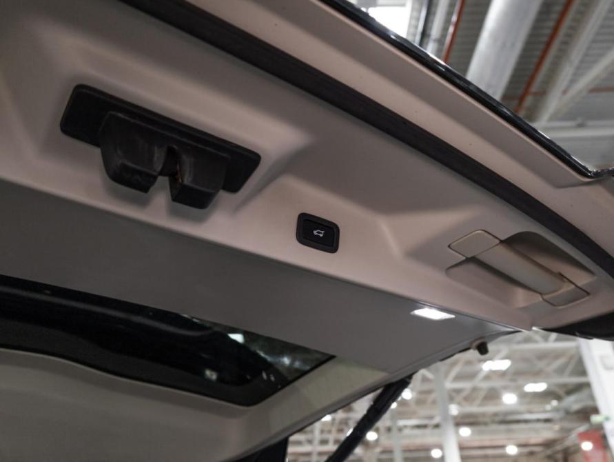 Land Rover Range Rover IV Рестайлинг Санкт-Петербург  - изображение 27
