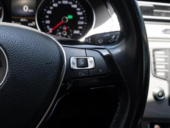 Volkswagen Passat B8 с пробегом 2016 года, цена 1 790 000 рублей, 188513 км, седан, Автокод Объявления