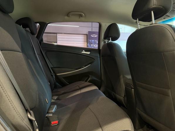 Hyundai Solaris I Рестайлинг с пробегом 2015 года, цена 959 000 рублей, 87497 км, хэтчбек, Автокод Объявления