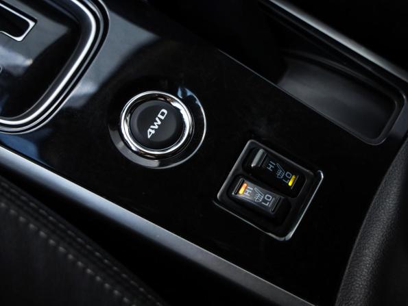 Mitsubishi Outlander III Рестайлинг 2 с пробегом 2018 года, цена 1 948 777 рублей, 112500 км, внедорожник, Автокод Объявления