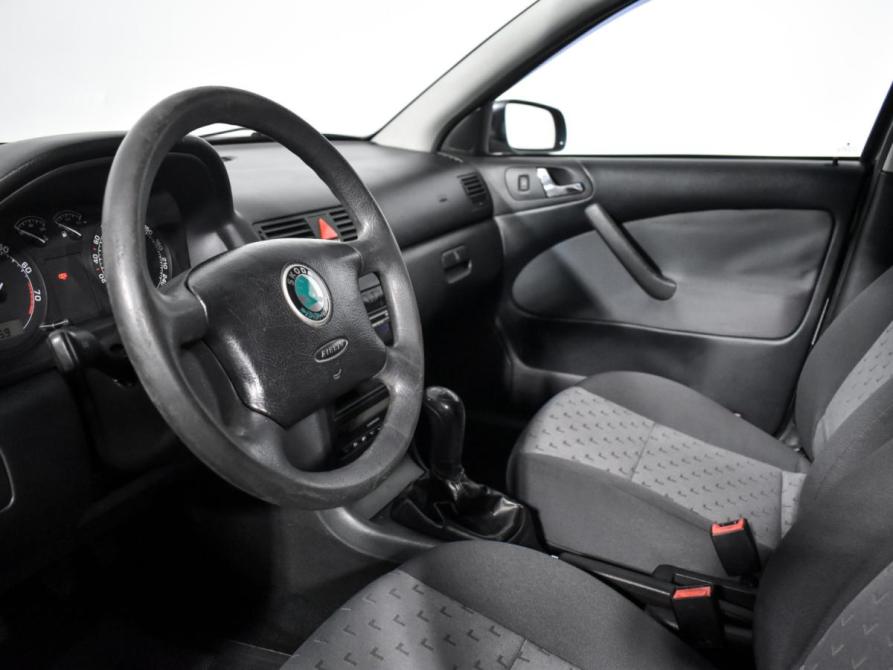 Skoda Octavia I (A4) Рестайлинг Санкт-Петербург  - изображение 10