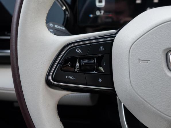 Geely Monjaro I с пробегом 2023 года, цена 3 110 000 рублей, 39583 км, внедорожник, Автокод Объявления