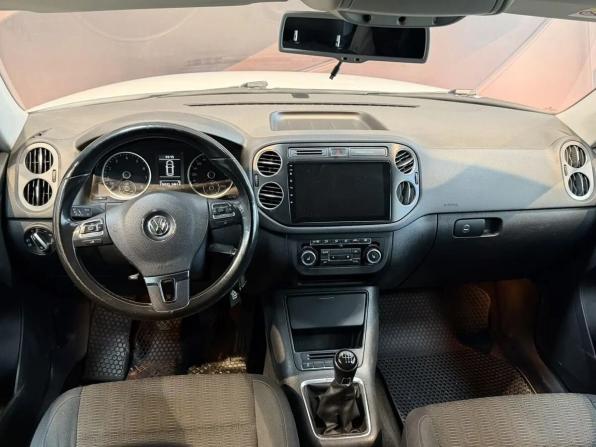 Volkswagen Tiguan I Рестайлинг с пробегом 2012 года, цена 1 050 000 рублей, 176000 км, внедорожник, Автокод Объявления