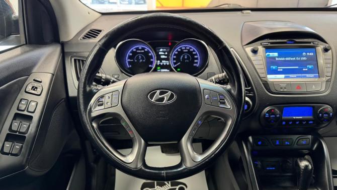 Hyundai ix35 I Рестайлинг с пробегом 2014 года, цена 1 400 000 рублей, 135982 км, внедорожник, Автокод Объявления