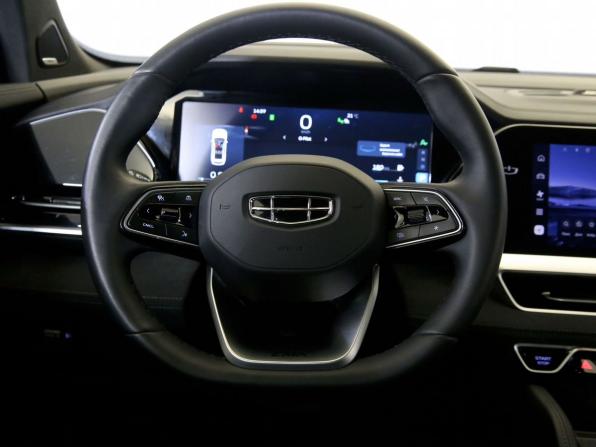 Geely Monjaro I с пробегом 2024 года, цена 3 390 000 рублей, 49211 км, внедорожник, Автокод Объявления