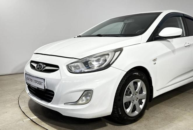 Hyundai Solaris I с пробегом 2011 года, цена 385 000 рублей, 196588 км, седан, Автокод Объявления
