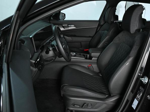Kia Sportage V с пробегом 2025 года, цена 5 099 000 рублей, 5067 км, внедорожник, Автокод Объявления