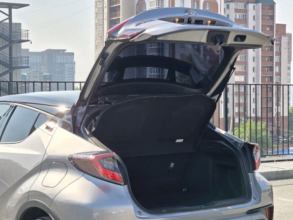 Toyota C-HR I с пробегом 2019 года, цена 2 420 000 рублей, 48402 км, внедорожник, Автокод Объявления