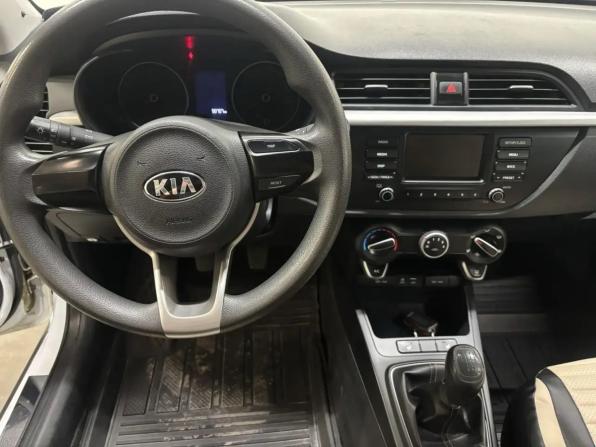 Kia Rio IV с пробегом 2018 года, цена 1 187 000 рублей, 96600 км, хэтчбек, Автокод Объявления