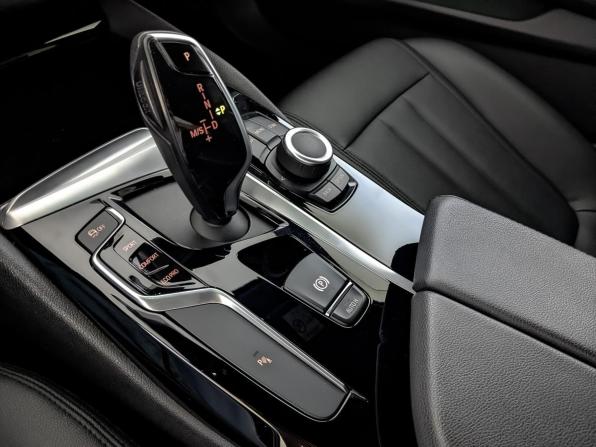 BMW 5 серии VII (G30/G31/G38) с пробегом 2019 года, цена 3 590 000 рублей, 89425 км, седан, Автокод Объявления