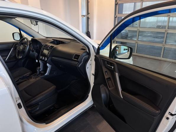 Subaru Forester IV Рестайлинг с пробегом 2015 года, цена 1 680 000 рублей, 165721 км, внедорожник, Автокод Объявления