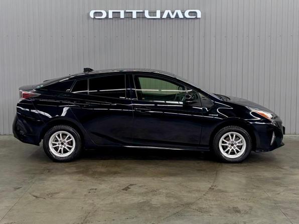 Toyota Prius IV (XW50) с пробегом 2016 года, цена 1 497 000 рублей, 176614 км, лифтбек, Автокод Объявления