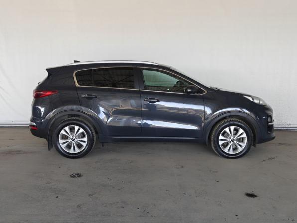 Kia Sportage IV Рестайлинг с пробегом 2018 года, цена 1 641 000 рублей, 210000 км, внедорожник, Автокод Объявления