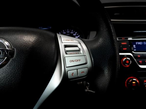 Nissan Qashqai II с пробегом 2016 года, цена 1 345 000 рублей, 123364 км, внедорожник, Автокод Объявления