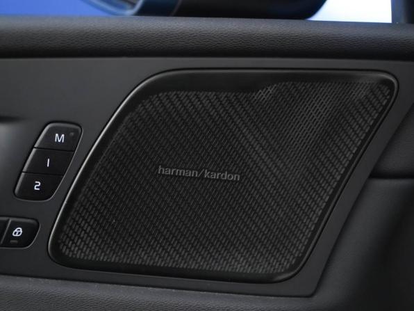 Volvo XC60 II Рестайлинг с пробегом 2021 года, цена 4 107 055 рублей, 47226 км, внедорожник, Автокод Объявления