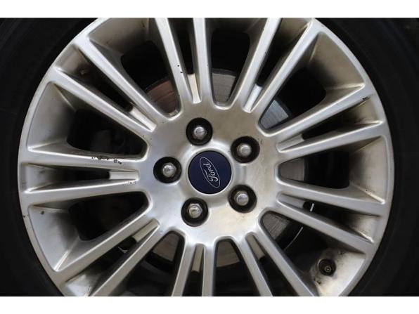 Ford Kuga II с пробегом 2015 года, цена 1 299 000 рублей, 175305 км, внедорожник, Автокод Объявления