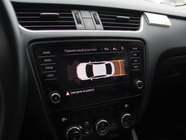 Skoda Octavia III (A7) Рестайлинг с пробегом 2019 года, цена 1 700 000 рублей, 172000 км, лифтбек, Автокод Объявления