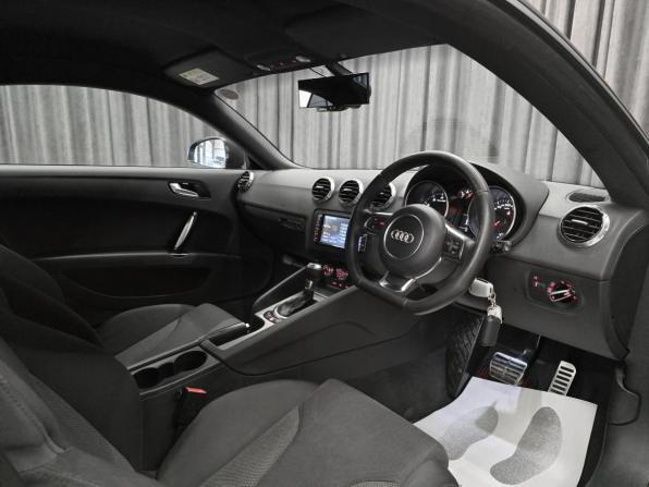 Audi TT II (8J) Рестайлинг с пробегом 2013 года, цена 1 390 000 рублей, 106000 км, купе, Автокод Объявления