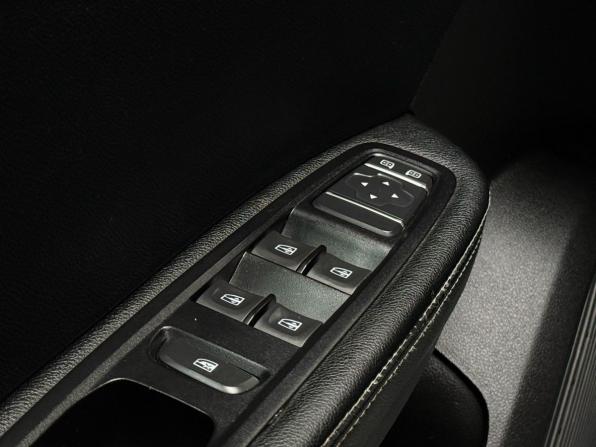 Renault Arkana I с пробегом 2019 года, цена 1 299 000 рублей, 140000 км, внедорожник, Автокод Объявления