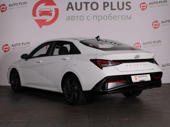 Hyundai Elantra VII (CN7) Рестайлинг с пробегом 2024 года, цена 2 190 000 рублей, 17824 км, седан, Автокод Объявления