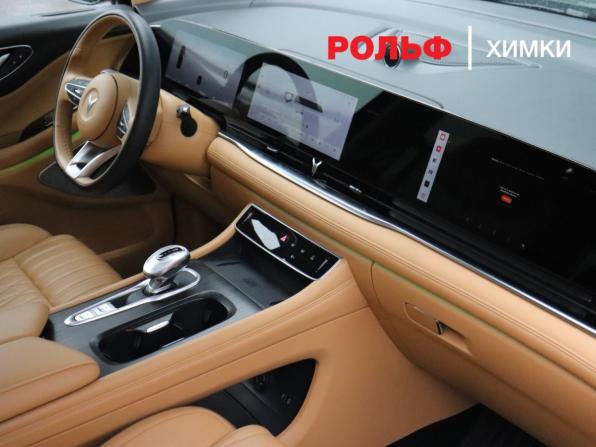 Voyah Dream I с пробегом 2023 года, цена 6 277 000 рублей, 9700 км, минивэн, Автокод Объявления