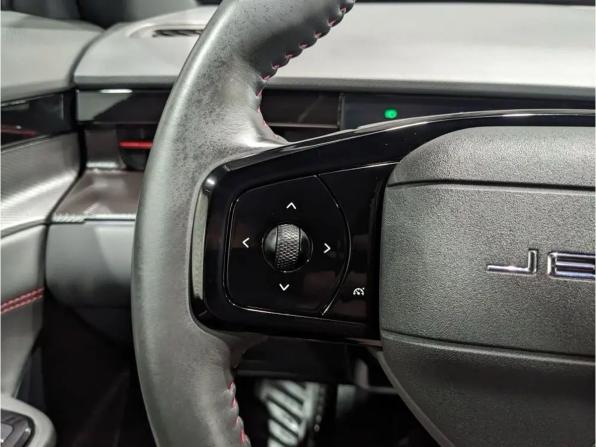 JETOUR DASHING I с пробегом 2024 года, цена 1 845 000 рублей, 32000 км, внедорожник, Автокод Объявления