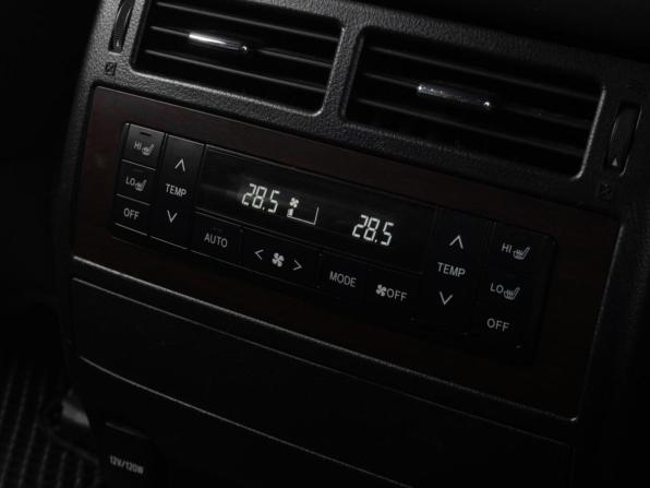 Toyota Land Cruiser 200 Series Рестайлинг 2 с пробегом 2016 года, цена 5 779 000 рублей, 113203 км, внедорожник, Автокод Объявления