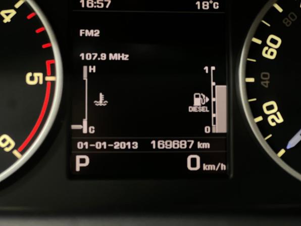 Land Rover Discovery IV Рестайлинг с пробегом 2016 года, цена 2 750 000 рублей, 170000 км, внедорожник, Автокод Объявления