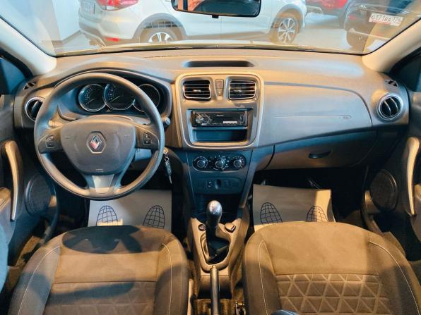 Renault Sandero II с пробегом 2017 года, цена 1 070 000 рублей, 62000 км, хэтчбек, Автокод Объявления