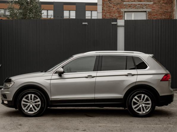 Volkswagen Tiguan II с пробегом 2017 года, цена 1 895 000 рублей, 239496 км, внедорожник, Автокод Объявления