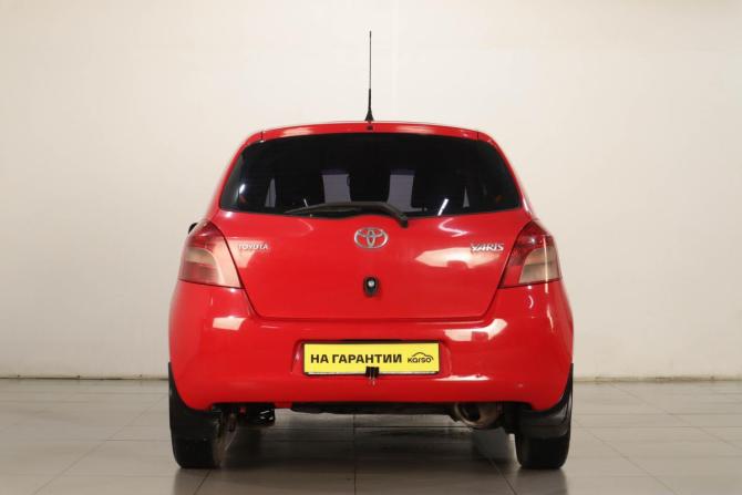 Toyota Yaris II с пробегом 2007 года, цена 649 000 рублей, 133330 км, хэтчбек, Автокод Объявления