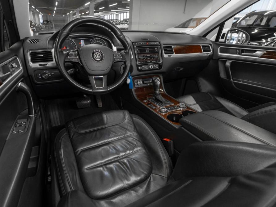 Volkswagen Touareg II Рестайлинг Москва  - изображение 7