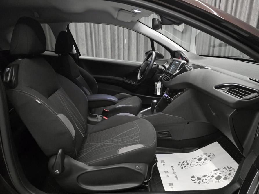 Peugeot 208 I Красноярск  - изображение 14
