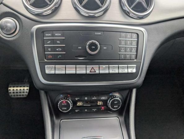 Mercedes-Benz GLA I (X156) Рестайлинг с пробегом 2019 года, цена 2 597 000 рублей, 107007 км, внедорожник, Автокод Объявления