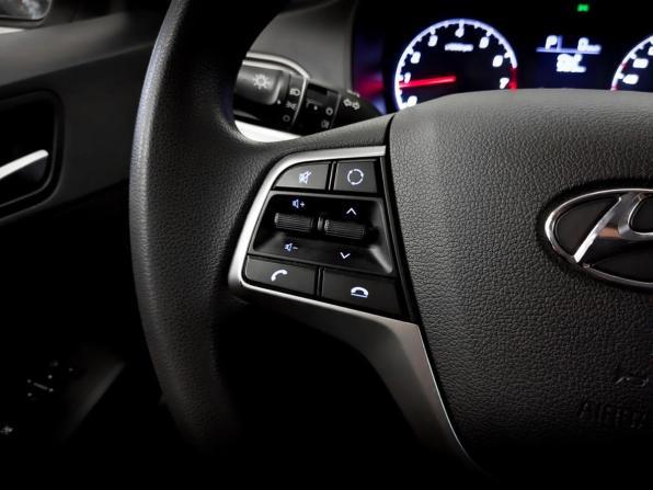 Hyundai Solaris II Рестайлинг с пробегом 2022 года, цена 1 615 000 рублей, 83964 км, седан, Автокод Объявления