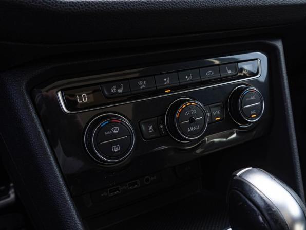 Volkswagen Tiguan II с пробегом 2019 года, цена 2 570 000 рублей, 221753 км, внедорожник, Автокод Объявления