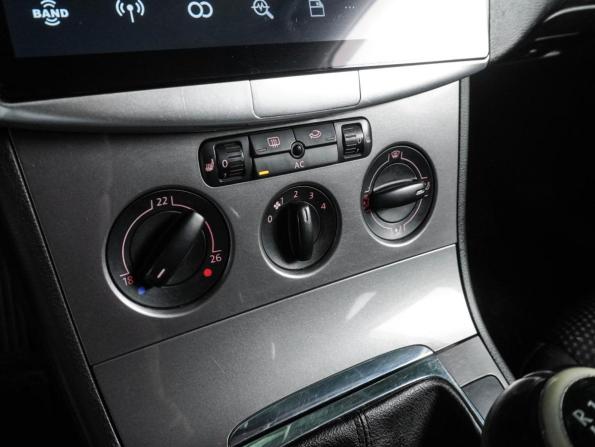 Volkswagen Passat B6 с пробегом 2007 года, цена 694 000 рублей, 175179 км, универсал, Автокод Объявления