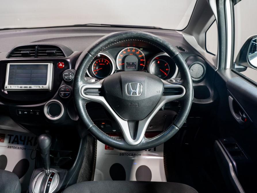 Honda Fit II Чита  - изображение 8