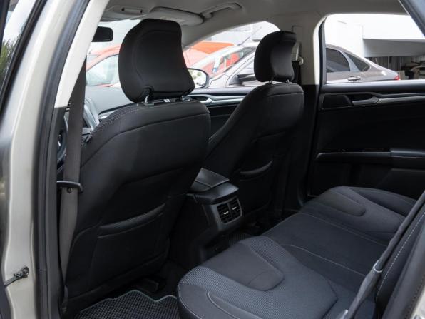Ford Mondeo V с пробегом 2015 года, цена 1 415 000 рублей, 192024 км, седан, Автокод Объявления