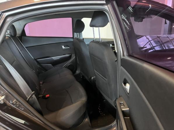 Kia Rio III Рестайлинг с пробегом 2015 года, цена 1 320 000 рублей, 93293 км, седан, Автокод Объявления