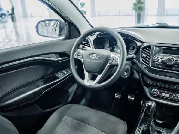 Lada (ВАЗ) Vesta I с пробегом 2017 года, цена 696 000 рублей, 129432 км, седан, Автокод Объявления