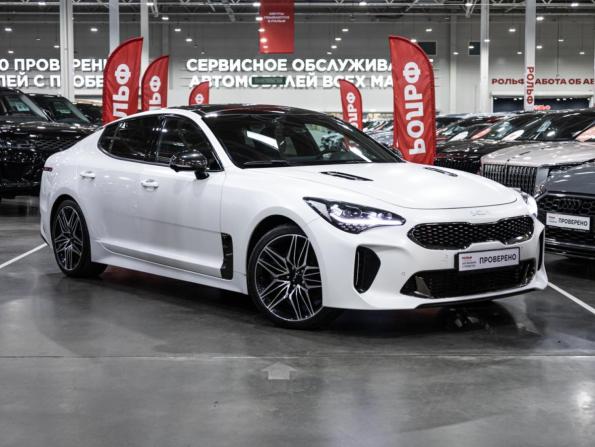 Kia Stinger I Рестайлинг с пробегом 2023 года, цена 3 850 000 рублей, 44521 км, лифтбек, Автокод Объявления