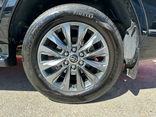 Toyota Land Cruiser 300 Series с пробегом 2021 года, цена 8 400 000 рублей, 89070 км, внедорожник, Автокод Объявления