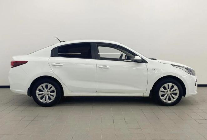 Kia Rio IV с пробегом 2018 года, цена 1 098 000 рублей, 129693 км, седан, Автокод Объявления