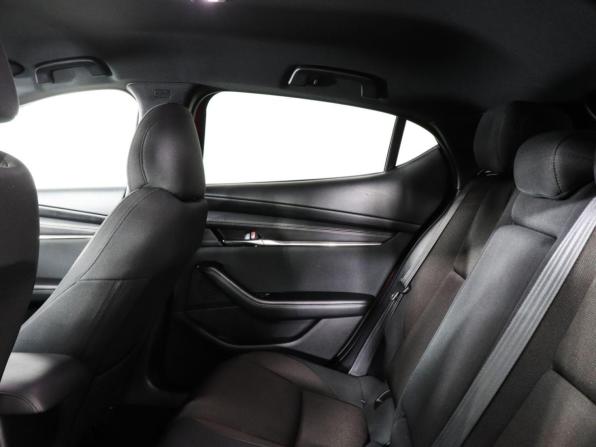 Mazda 3 IV (BP) с пробегом 2019 года, цена 2 250 000 рублей, 79878 км, хэтчбек, Автокод Объявления