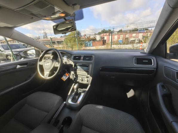 Volkswagen Jetta VI с пробегом 2012 года, цена 999 000 рублей, 140839 км, седан, Автокод Объявления